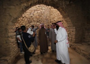 وفود التصفيات في زيارة للأماكن السياحية في الجوف