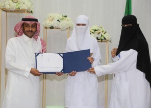 الحميضان يرعى احتفال اليوم العالمي للتمريض بمستشفى الولادة والأطفال بالأحساء