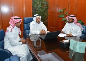 مركز التميز البحثي بجامعة المؤسس يدشن برنامج منح الأولويات البحثية