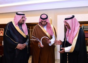 الأمير أحمد بن فهد يطلع على تقرير فعاليات مهرجان سفاري بقيق