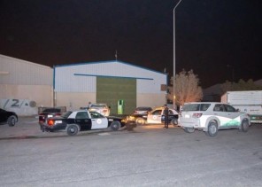 فيديو.. “التجارة” تداهم وكر عمالة مخالفة تصنع وتعبئ سائل منظفات مغشوشاً بعلامة تجارية معروفة