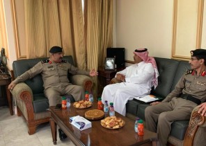 شرطة عسير وفرع وزارة العمل والتنمية بالمنطقة يناقشان آليات التعاون المشترك بين القطاعين