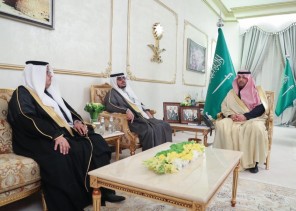 أمير منطقة الحدود الشمالية يستقبل مدير فرع المباحث الإدارية بالمنطقة