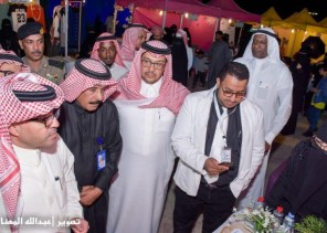 رئيس المنظمه العربيه للسياحه في زيارة مهرجان هب البراد ٢ في الأحساء