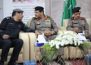 مدير الأمن العام يقوم بزيارة لمقر مشروع العمليات الأمنية الموحد بالرياض