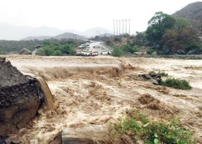 النيابة العامة تعريض الأطفال لخطر الأمطار والسيول يعد إيذاءً وإهمالاً يوجب المساءلة