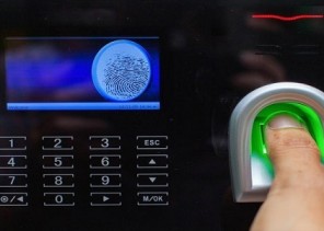 الاستعداد لتعميم نظام ” البصمة ” بكافة القطاعات