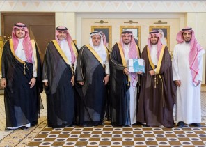 أمير منطقة القصيم يستقبل أمين مؤسسة رعاية الأيتام “إخاء”