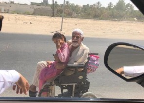 “النقل التعليمي”: تواصلنا مع المسن المقعد لكنه أبدى رغبته في توصيل ابنته بنفسه لقرب المدرسة