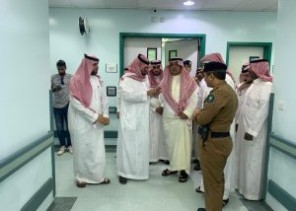 سمو محافظ حفر الباطن يقف ميدانيًا على اثار العاصفة المطرية