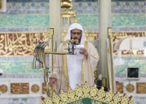 الشيخ الثبيتي في خطبة الجمعة: سوء ظن المسلم بأخيه المسلم يقود إلى ظلمة التجسس