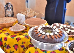 تنافس بين العارضين بمهرجان السمح بالجوف لتنوع منتوجات السمح