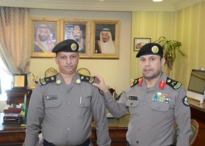 مدير شرطة جازان يقلد العقيلي رتبة مقدم