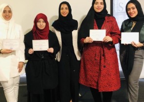 طالبات سعوديات يحققون جائزة أفضل بحث في مؤتمر عالمي للأزياء ببرشلونة