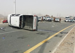 7 نصائح للحماية من حوادث انقلاب السيارات بسبب انفجار الإطارات