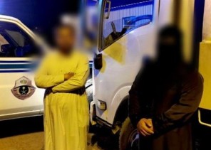 ضبط مقيم آسيوي سرق مبلغ مالي من كفيله وهرب برفقة عاملة منزلية