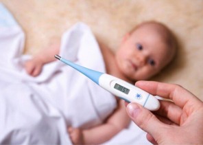 “الغذاء والدواء”: الجرعة الزائدة من “باراسيتامول” للأطفال قد ‏تؤدي إلى تلف بالكبد