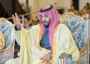 شاهد: ولي العهد يرعى حفل تخريج الدفعة 97 من طلبة كلية الملك فيصل الجوية