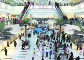 “مديرة مركز كورونا” بالرياض تطالب المواطنين بالابتعاد عن المطاعم والأماكن العامة هذه الأيام – فيديو