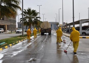 للحد من انتشار كورونا .. فرق بلدية طريف الميدانية  تواصل تطهير وتعقيم الاحياء ومستودعات الغاز