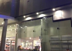 أمانة جدة تغلق مخبز وسوبر ماركت .. بعد اكتشاف حالتين مصابين بـ”كورونا”