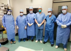 عملية الخمس ساعات المعقدة تنقذ فتاة الـ ١٨ عاما بإستئصال ورم ضخم متمدد بالبطن