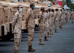 شاهد: جهود رجال الحرس الوطني قبيل أذان المغرب داخل أحياء مكة