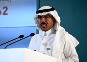 لجنة متابعة مستجدات كورونا تعقد إجتماعها الـ 53 .. وتدعو الجميع للبقاء في منازلهم