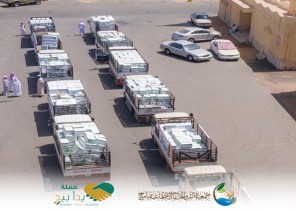 استمراراً للعطاء .. بر أملج تسير قافلة للمراكز في مبادرة “يداً بيد”