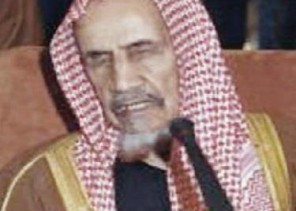 فقد بصره في سن الـ 19 وعُين إماماً للحرم المكي.. سيرة موجزة لأبرز محطات الشيخ “ابن باز” – فيديو