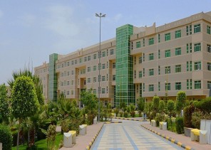 وكلاء وعمداء جامعة الملك خالد  لخريجي وخريجات الدفعة (22) وبصوت واحد : أنتم عماد المستقبل وسواعد البناء في وطن المجد