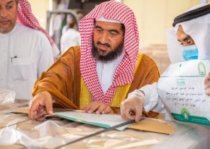 وزارة الشؤون الإسلامية تشحن  ٢٠٠ طن من هدية خادم الحرمين الشريفين من التمور الفاخرة لـ24 دولة حول العالم