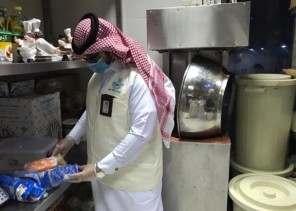 أمانة الشرقية تنفذ أكثر من 1700 جولة وزيارة رقابية وتعقم أكثر من 6آلاف موقع خلال يومين