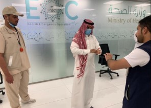 صحة القريات تجري كشف طبي لخدمة التوصيل المنزلي ‬