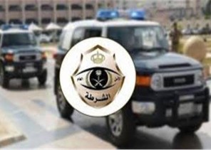 الإطاحة بثلاثة أشخاص تباهوا بحيازتهم للأسلحة النارية والاستعراض بها
