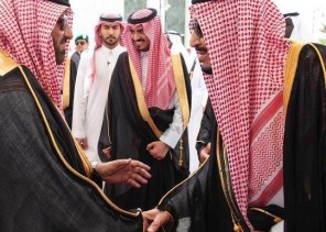 “القرني” رافعًا التبريكات للقيادة بعيد الأضحى : هنيئًا للشعب السعودي بفرحتين