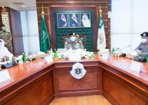 مدير الأمن العام الاجتماع المشترك للجهات الحكومية المدنية والعسكرية المشاركة في حج هذا العام