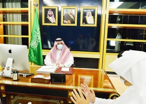 أمير منطقة حائل يطلع على تقرير الأعمال الاحترازية والعلاجية خلال جائحة كورونا