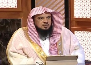 الشيخ “السبر” يوضح حكم حرق المصاحف الممزقة (فيديو)
