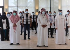 مراكز الخبر والدمام الصحية توزع هدايا لموظفيها بمناسبة عيد الأضحى