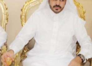 “الجش” يشكر المعزين في “والدته”