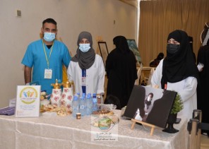 ركن توعوي استكمال للاحترازات للحد من جائحة ⁧‫كورونا‬⁩‬ بمشروع أرض الحضارات ب ⁧جبل القارة‬⁩ السياحي بالاحساء