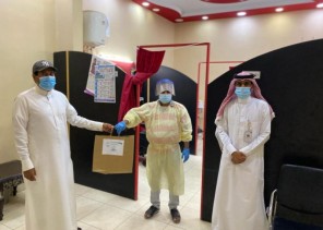 فريق التمكين المجتمعي بصحي صوير ينفذ مبادرة حلاقة بدون عدوى