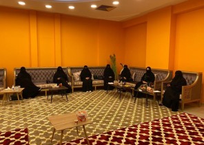 مساعدة مدير التعليم بالحدود الشمالية تجتمع مع كوادر نسائية لمناقشة عدد من المواضيع الثقافية