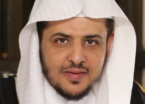 حكم تعليق الصور الفوتوغرافية للأحياء والأموات؟ .. المصلح يوضح! – فيديو