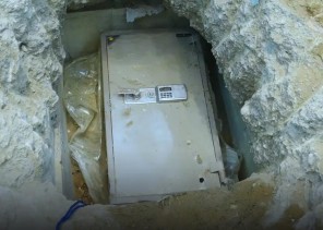 شاهد .. نزاهة تنشر مقطع لبعض الأموال التي ضبطتها مع المتورطين في قضايا الفساد