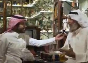 يحتوي على ما يزيد على 5 آلاف قطعة .. بالفيديو: مواطن في الخبر يؤسس أول متحف للشاي بالمنطقة الشرقية