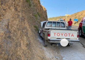 بالصور: وقوع حادث تصادم على طريق “الباحة المندق” .. والكشف عن عدد المصابين!