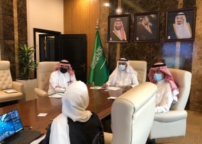 أمين الشرقية يستعرض جهود الأمانة في تحسين المشهد الحضري وتصريف مياه الأمطار وبرامج أنسنة المدن وجودة الحياة