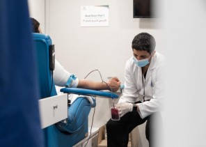 77 متبرعاً في حملة التبرع بالدم في حفر الباطن